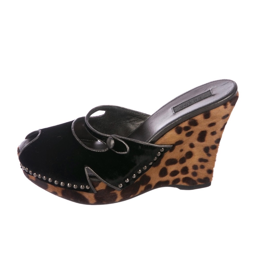 Prada Black and Brown Women's Shoes - Picture 2 of 5